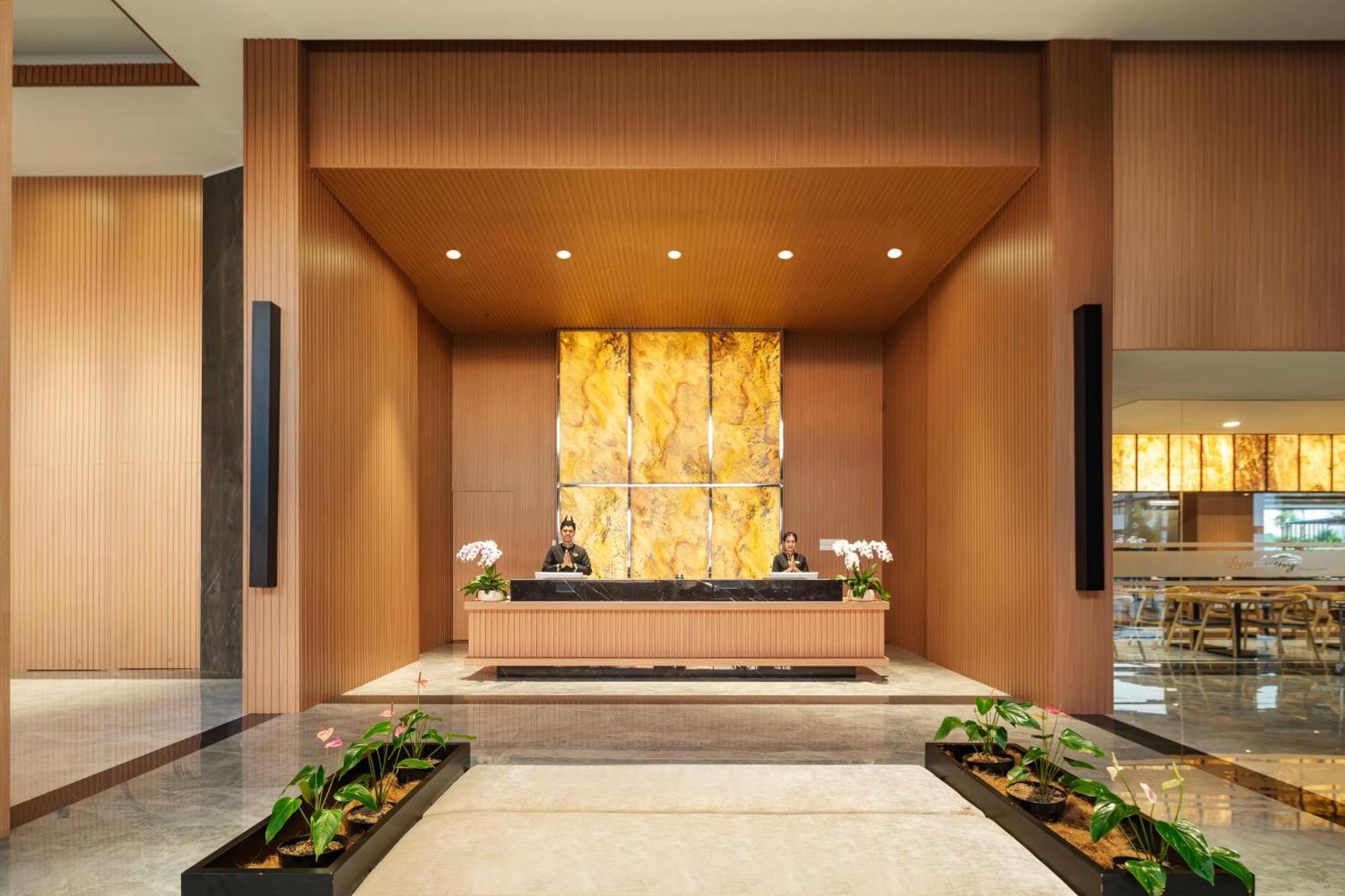 Hotel Santika Blitar Exteriér fotografie