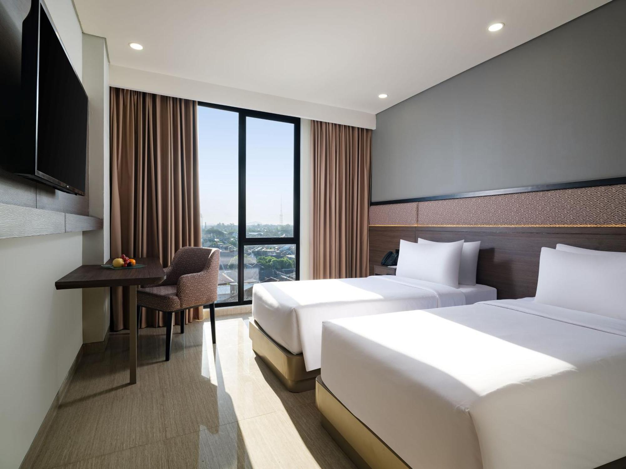 Hotel Santika Blitar Exteriér fotografie